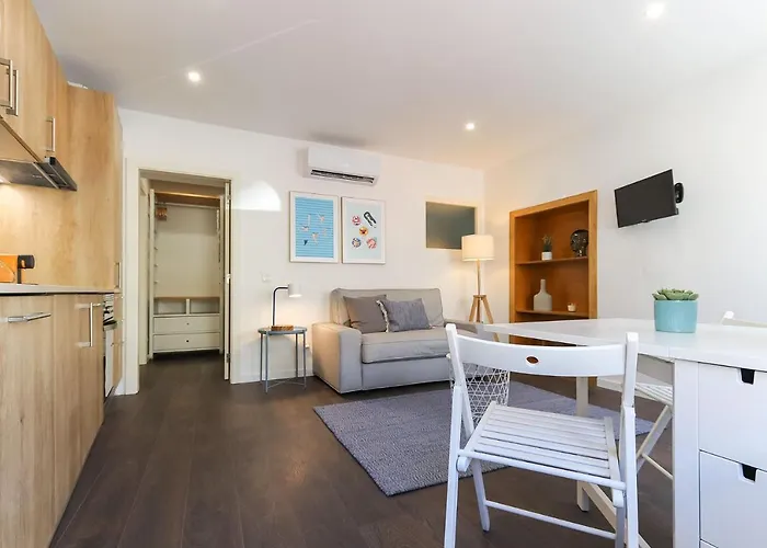 Benfica Apartments I By Homing